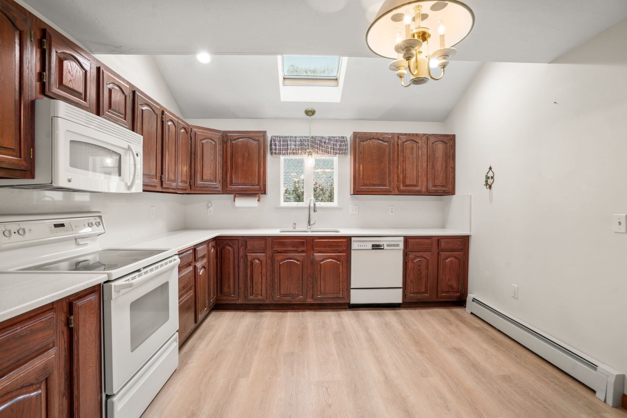 49 Singletary Rd, Millbury, MA, 49 Singletary Rd, Millbury, MA Photo #4
