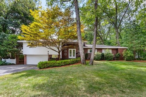 25 Chatham Way Lynnfield MA 01940