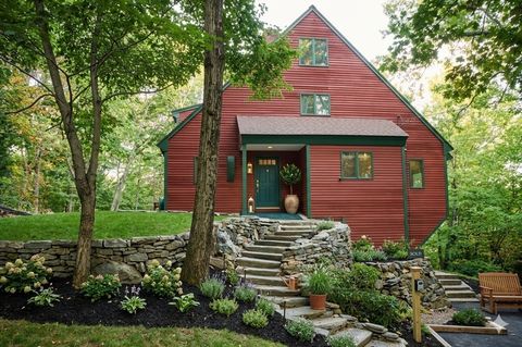 Photo of 131 Jewett St, Pepperell, MA 01463 (MLS # 73520038)