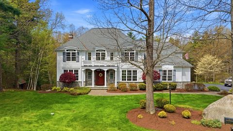 16 Falcon Heights Wilbraham MA 01095