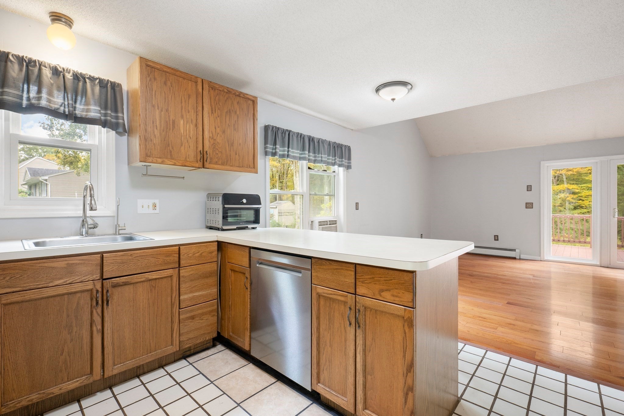 35 Old Sawmill Rd, Woodstock, CT, 35 Old Sawmill Rd, Woodstock, CT Photo #12