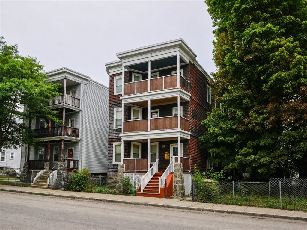 29 Wildwood St, Boston, MA, 29 Wildwood St, Boston, MA Photo #2