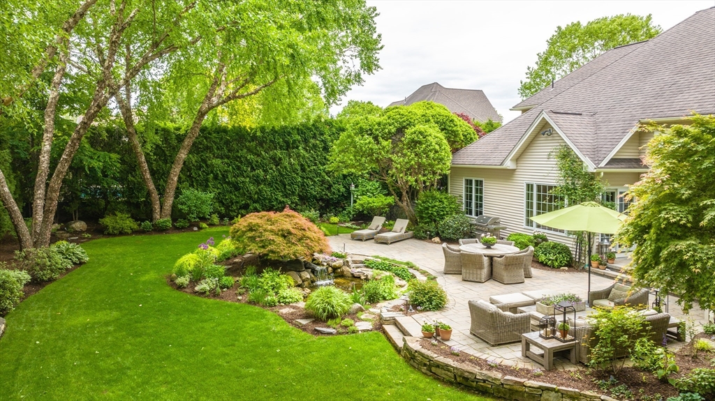 7 Brimfield Way