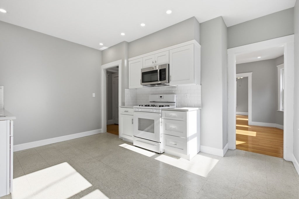 168 Brook RD, Milton, MA, 168 Brook RD, Milton, MA Photo #11