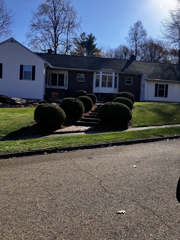 10 Sumac Circle