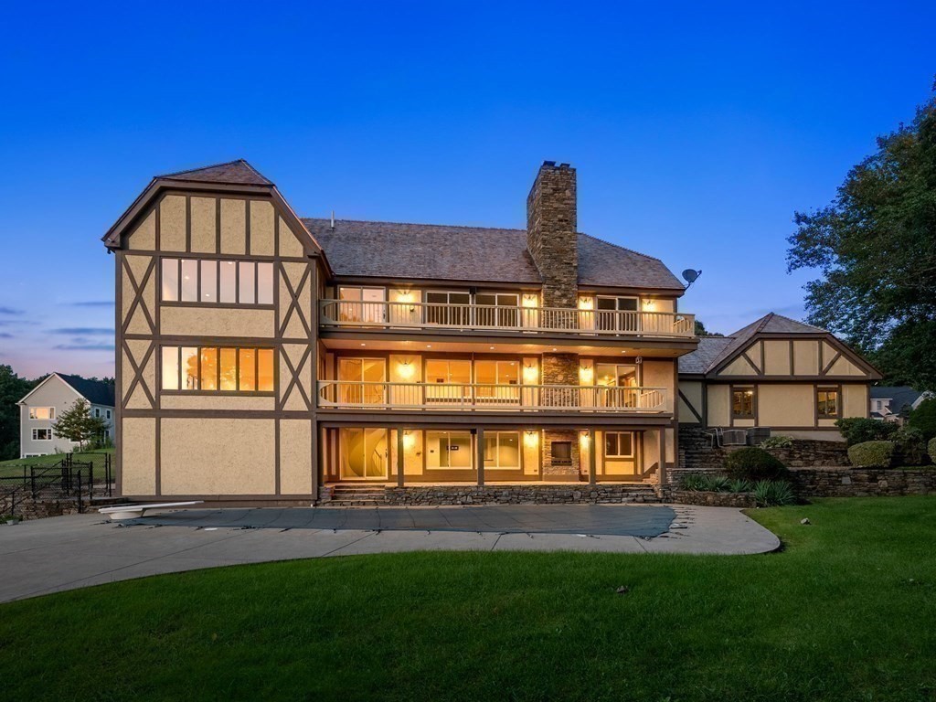12 Jefferson Rd