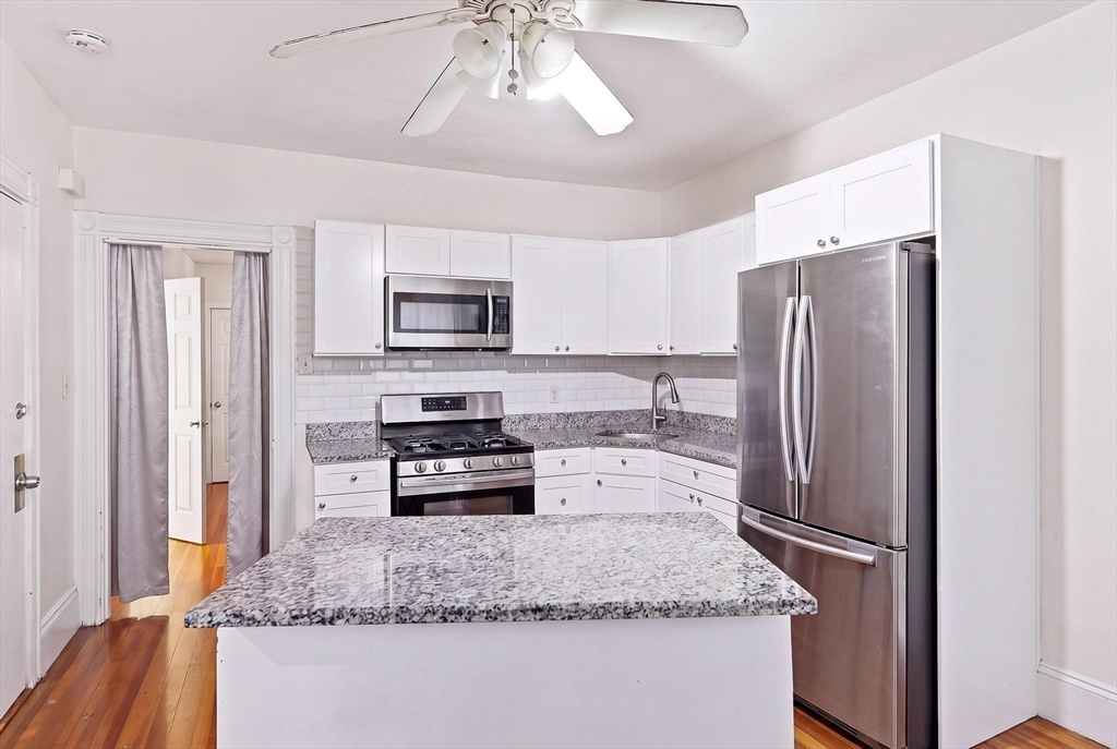 259 Chelsea St, Boston, MA Photo #3