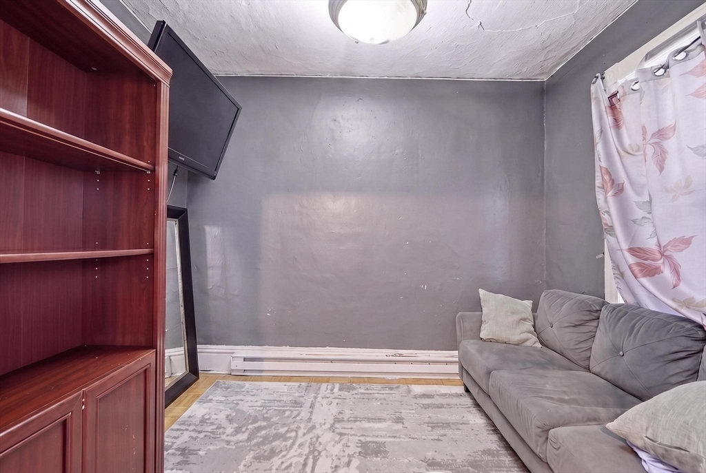 259 Chelsea St, Boston, MA Photo #14
