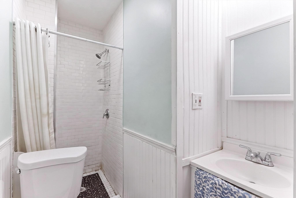 259 Chelsea St, Boston, MA Photo #20