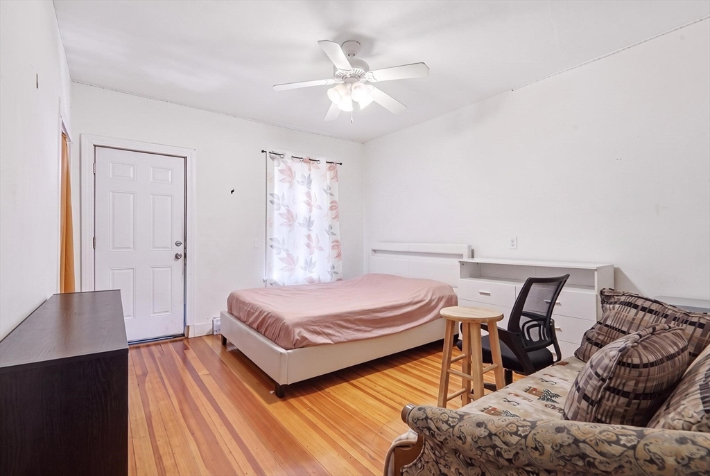 259 Chelsea St, Boston, MA Photo #4
