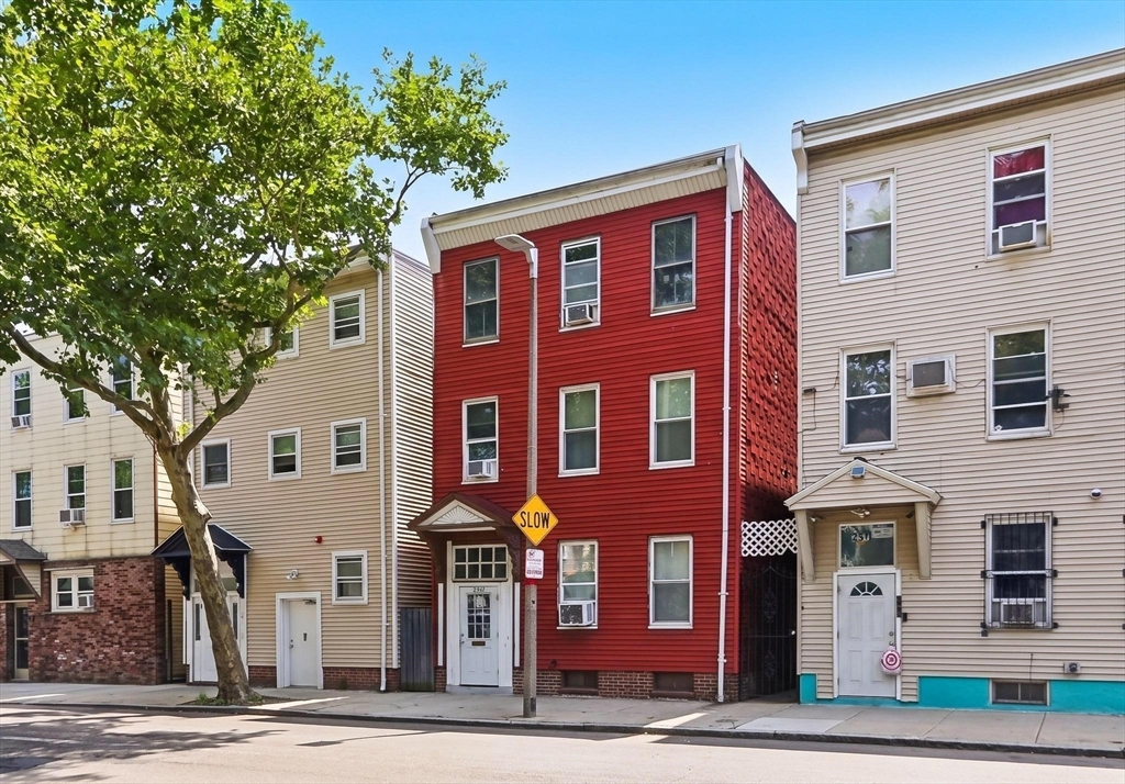259 Chelsea St, Boston, MA Photo #35