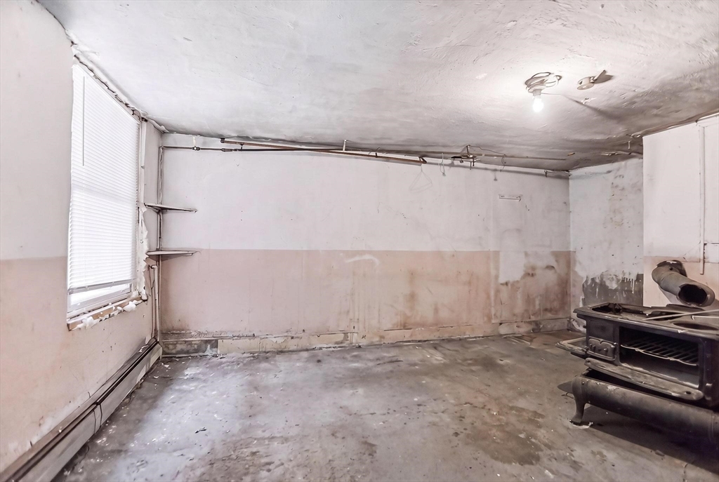 259 Chelsea St, Boston, MA Photo #27