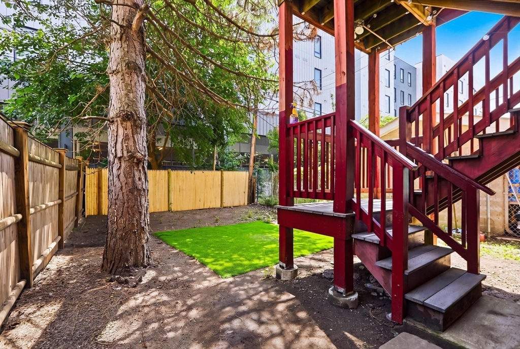 259 Chelsea St, Boston, MA Photo #22