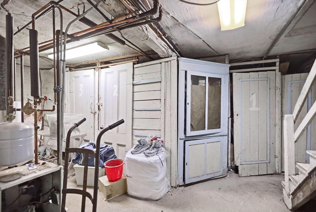 259 Chelsea St, Boston, MA Photo #30
