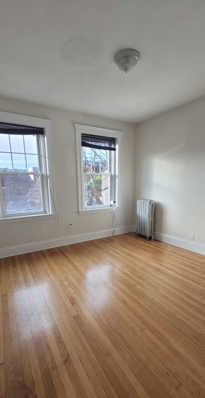 1564 Commonwealth Ave