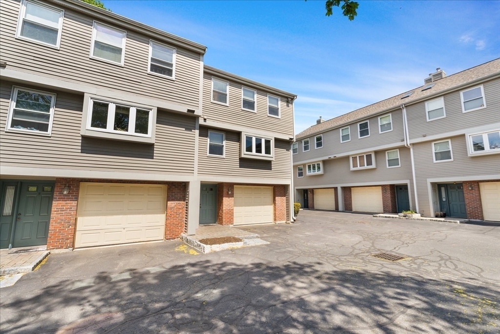 174 Adams ST #6, Newton, MA Photo #20