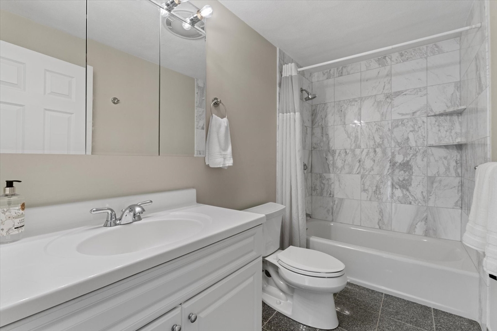 174 Adams ST #6, Newton, MA Photo #16