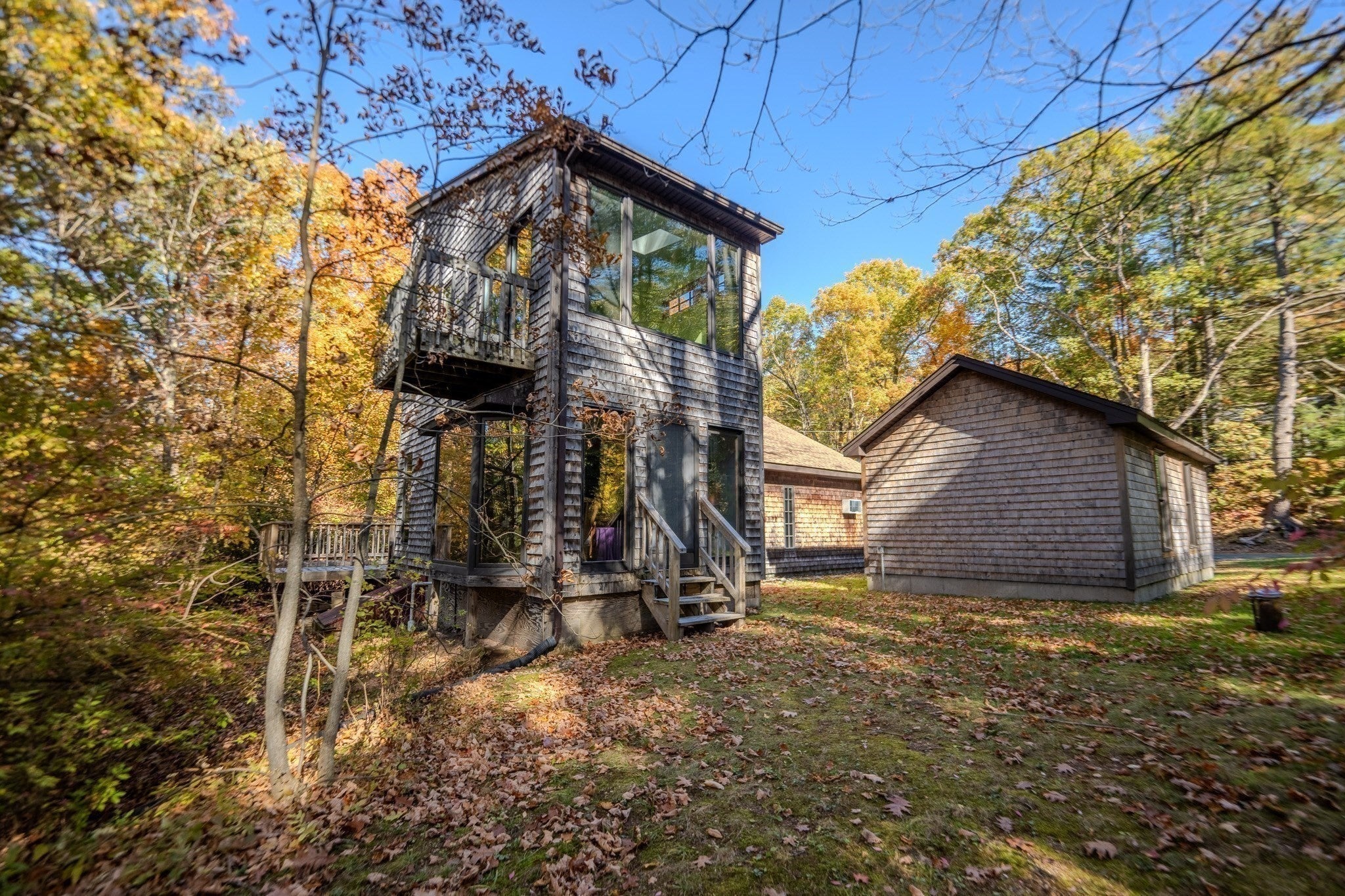 102 Middle Rd