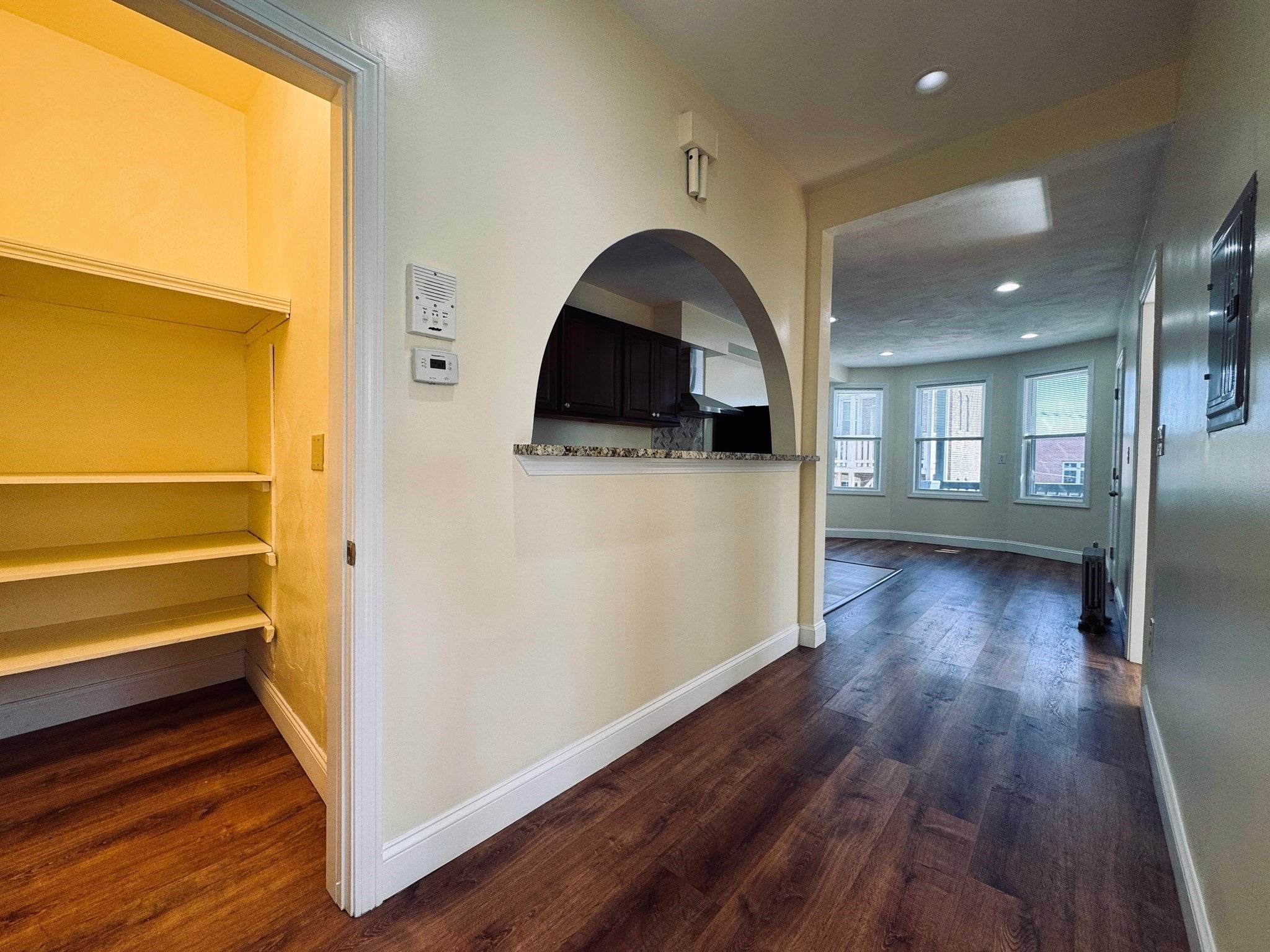 189 Chestnut St #2, Chelsea, MA, 189 Chestnut St #2, Chelsea, MA Photo #2