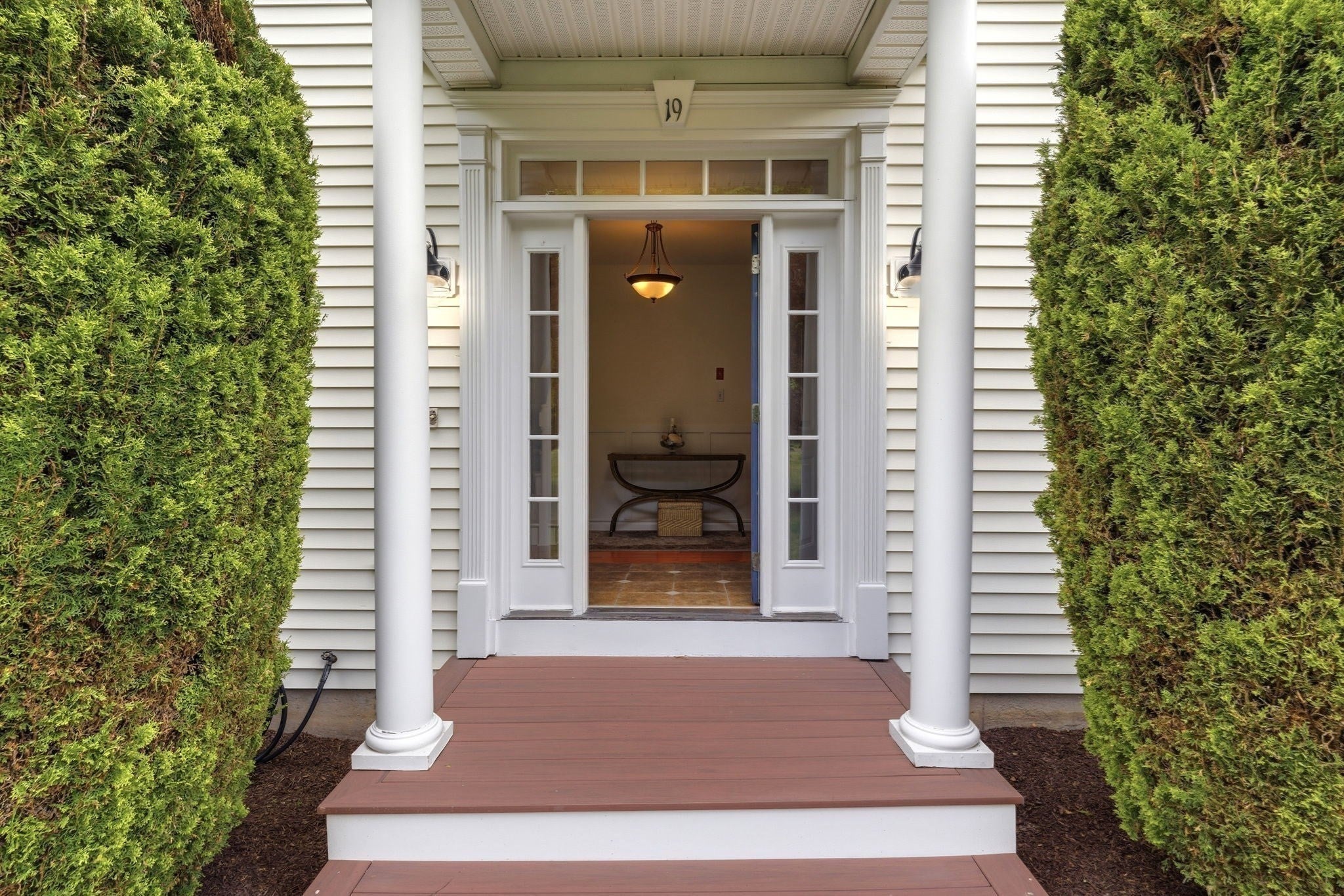 19 Old Farm Rd, Douglas MA 01516