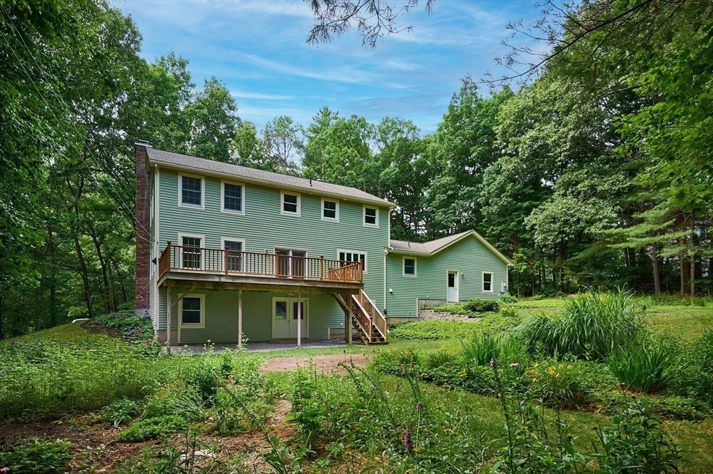 2 Eastwood Dr