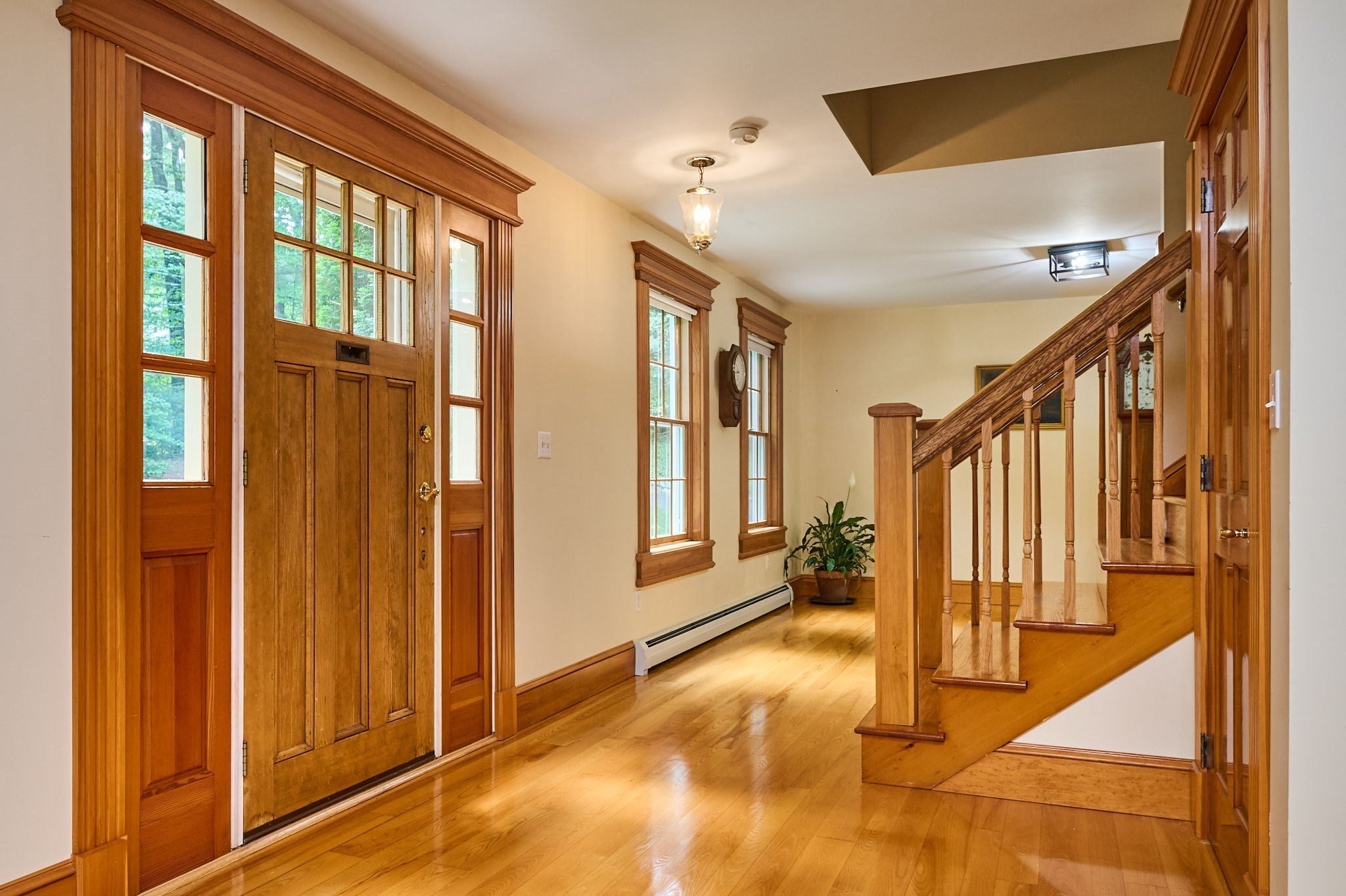2 Eastwood Dr