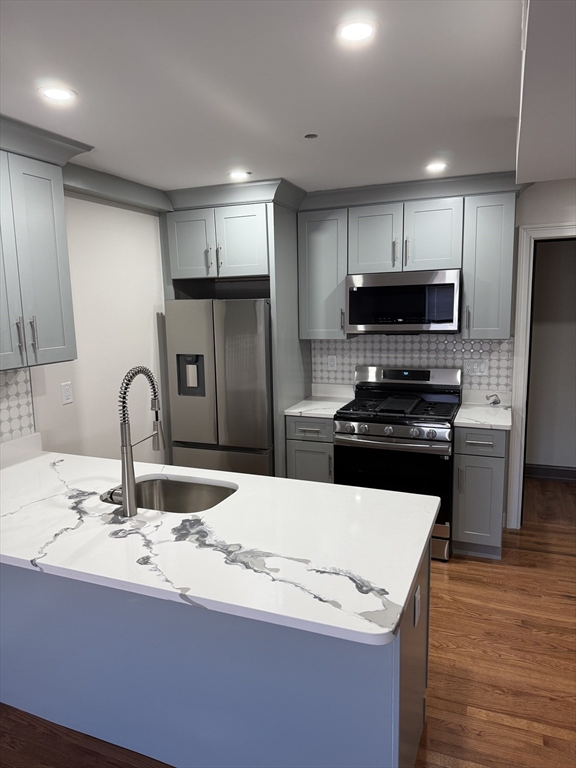 208 Cherry Street 10