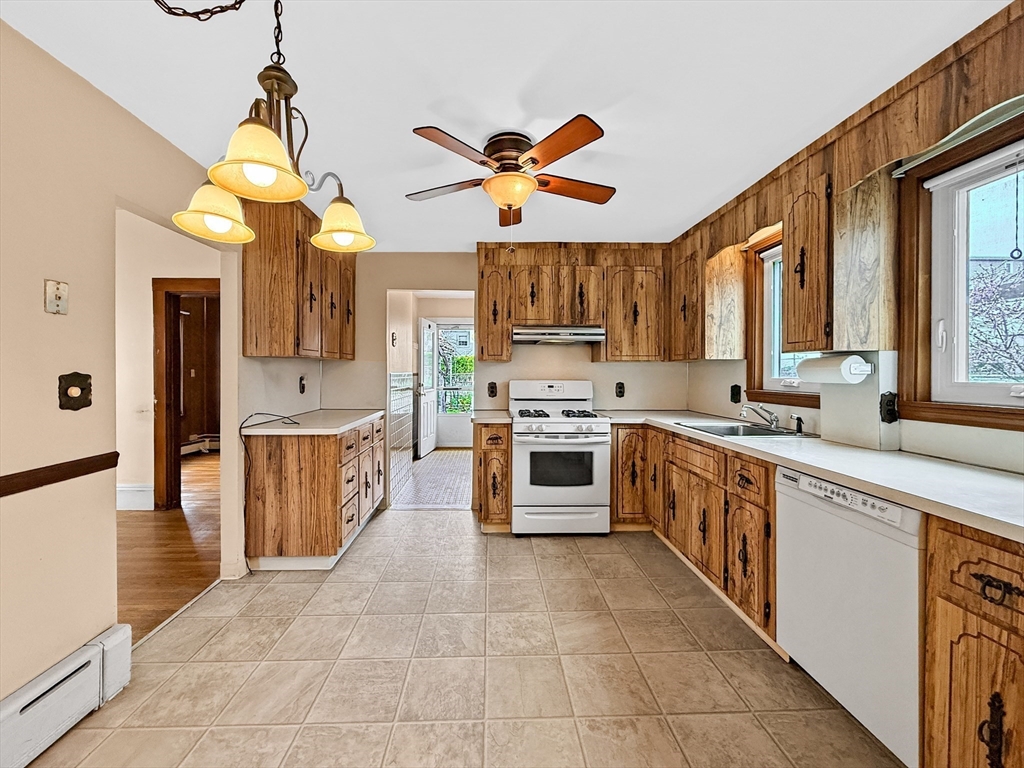 42 Genesee St