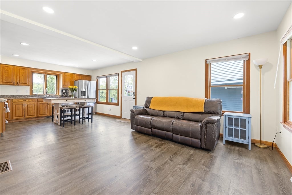 180 Great Road, Littleton, MA Photo #8