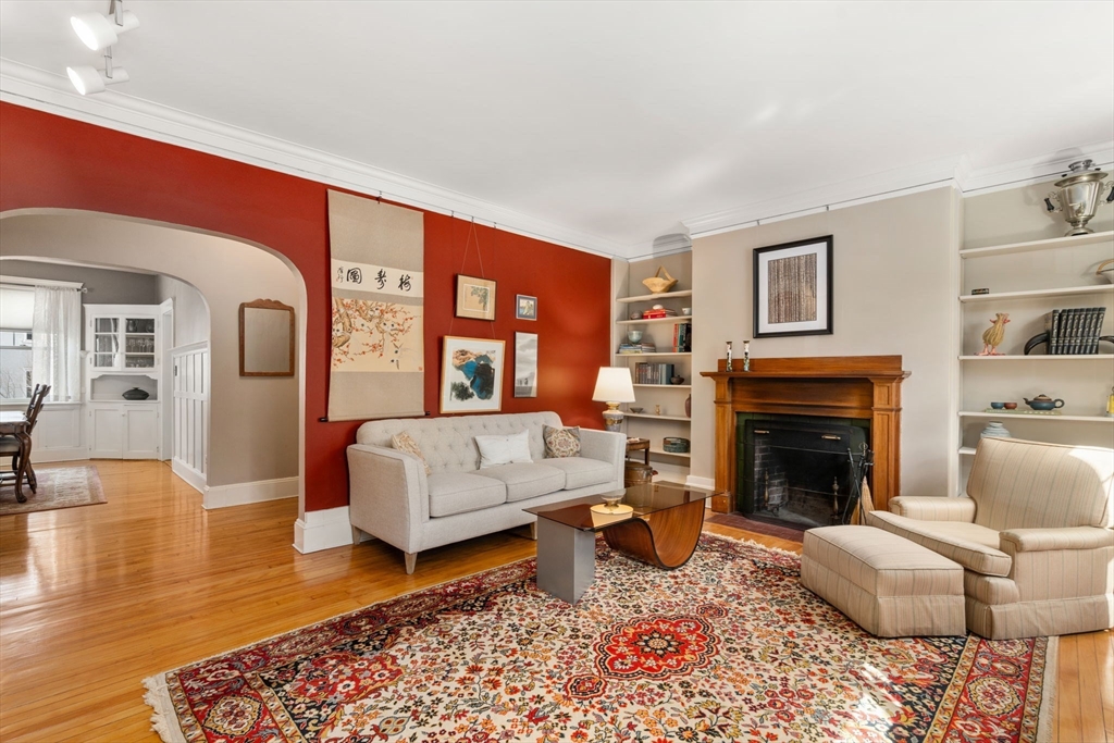 202 Fuller St 2
