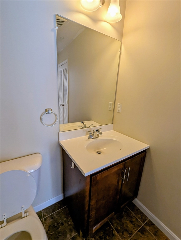 Ashland, Massachusetts 01721, United States, 2 Bedrooms Bedrooms, ,3 BathroomsBathrooms,Residential,Active,15149