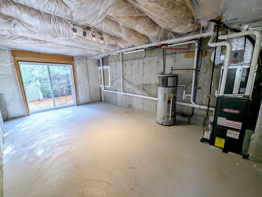 Ashland, Massachusetts 01721, United States, 2 Bedrooms Bedrooms, ,3 BathroomsBathrooms,Residential,Active,15149