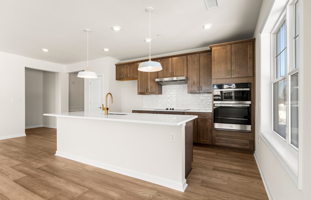 320 Martins Landing 207