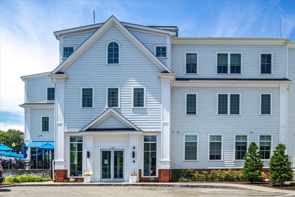 298 Washington Street 302