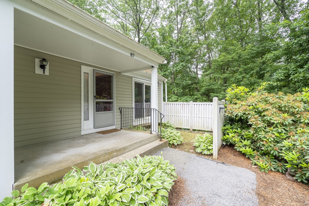 87 Fifer Ln 87