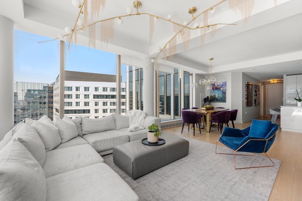 133 Seaport Blvd 2202