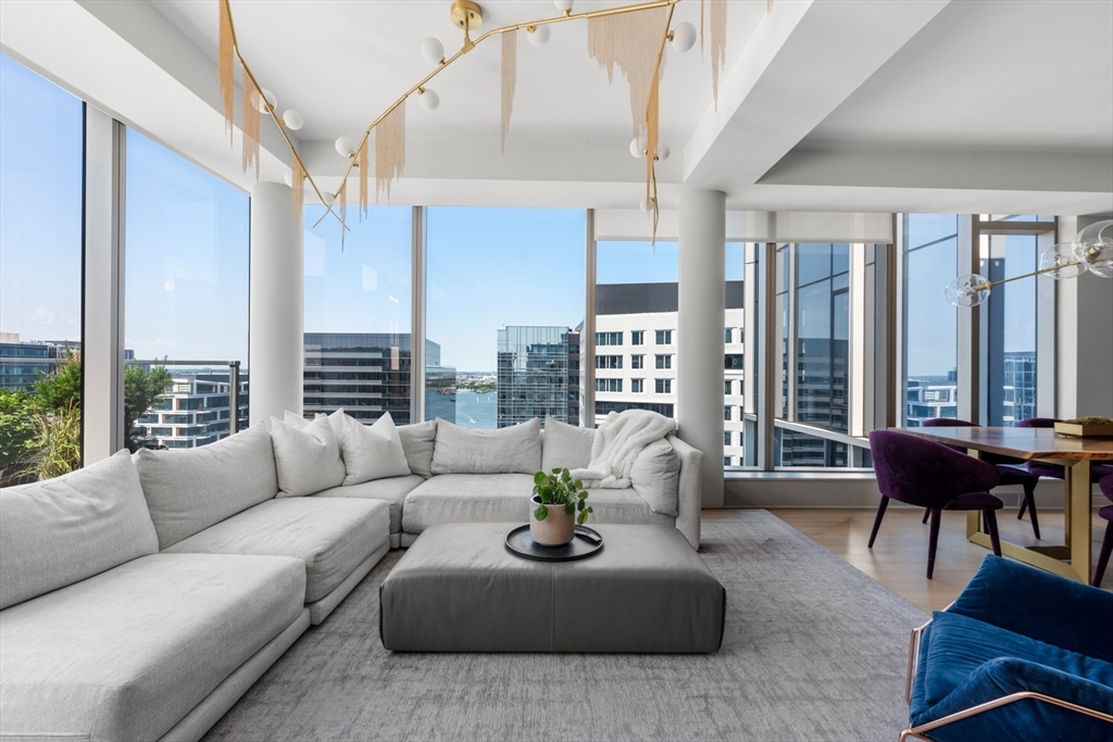 133 Seaport Blvd 2202