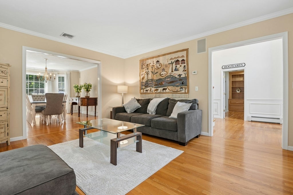 10 Burnett Road, Southborough, MA Photo #8