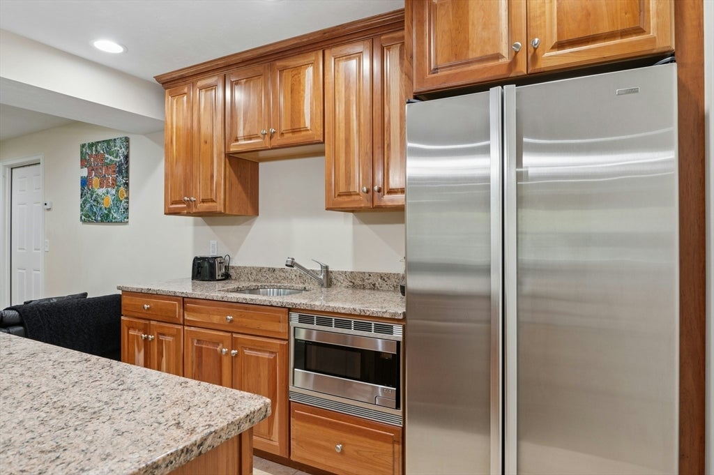 10 Burnett Road, Southborough, MA Photo #32