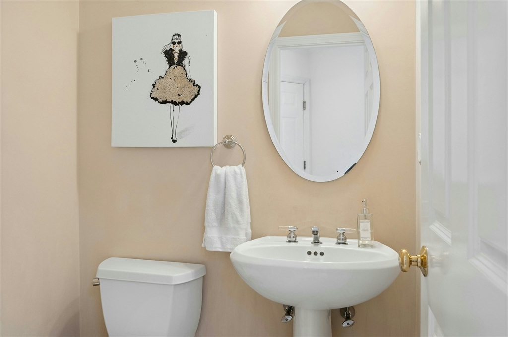 10 Burnett Road, Southborough, MA Photo #17