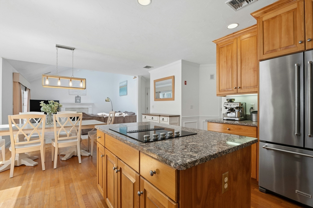 10 Burnett Road, Southborough, MA Photo #13