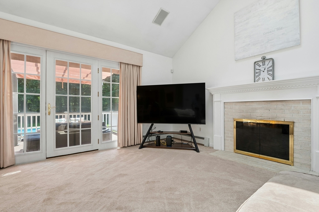 10 Burnett Road, Southborough, MA Photo #16