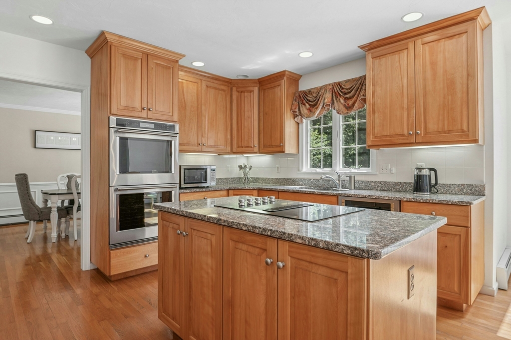 10 Burnett Road, Southborough, MA Photo #10