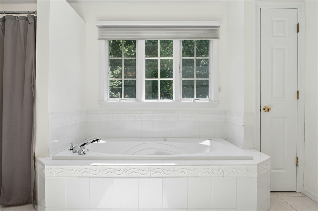 10 Burnett Road, Southborough, MA Photo #24