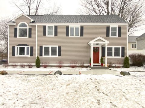 3 Summer St Topsfield MA 01983