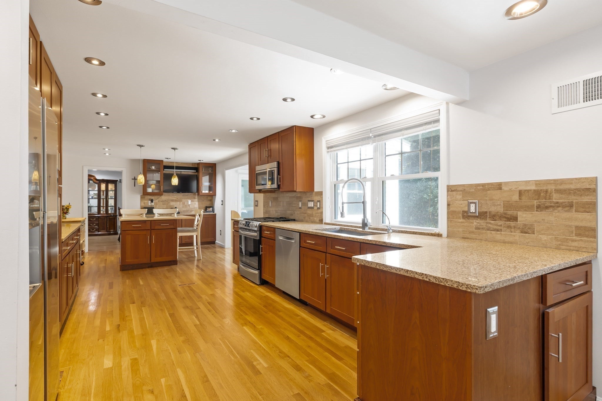 57 Carl Road, Holliston, MA, 57 Carl Road, Holliston, MA Photo #8