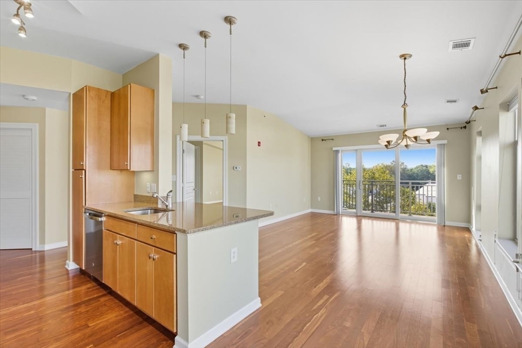 4 Repton Circle 4410