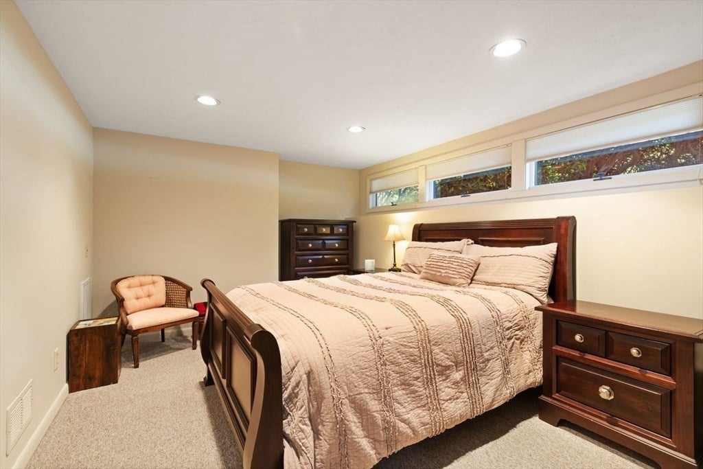 18 Jefferson Ave, Sharon, MA Photo #28