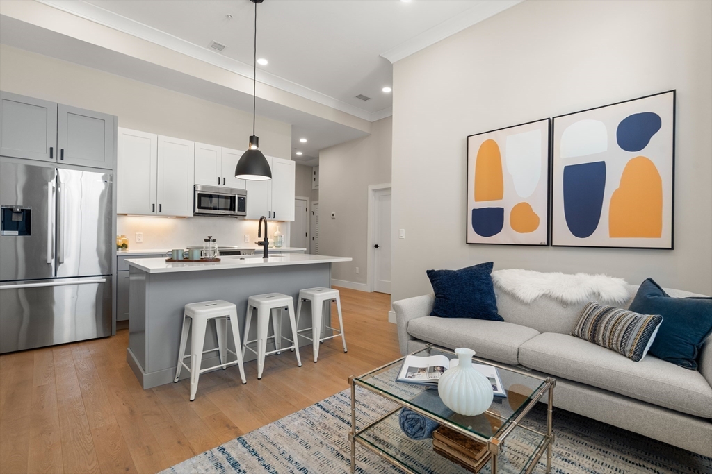 4 Franklin Street 202