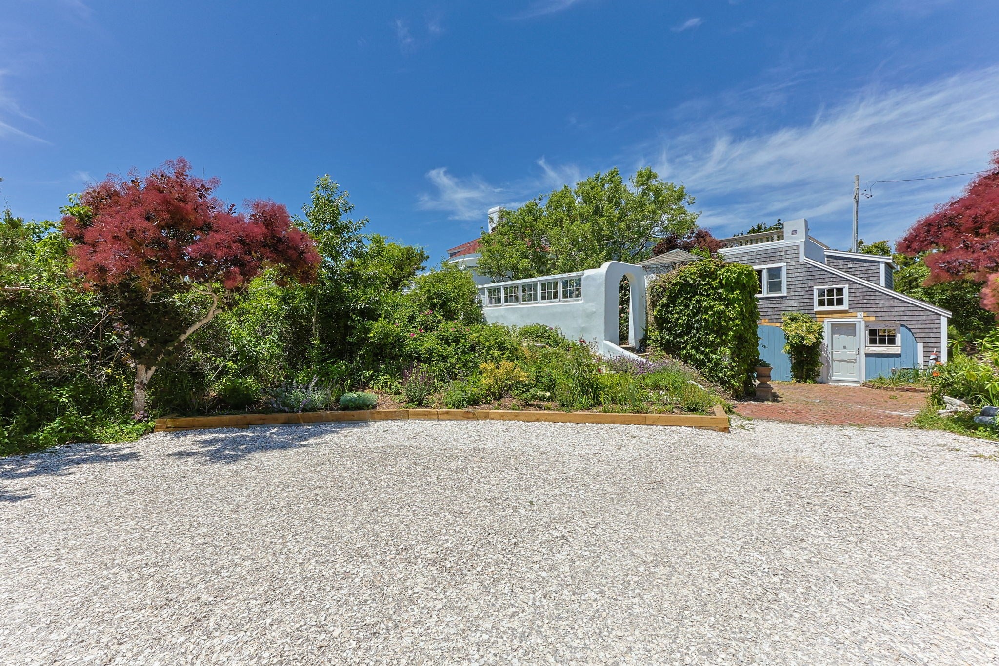 41 Pond Road